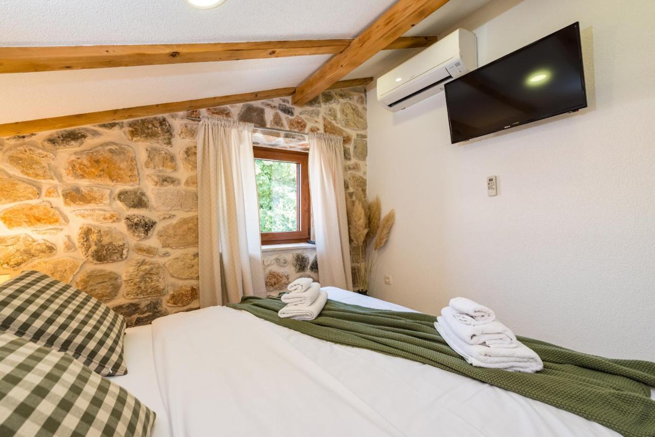 Stone Villa Miandri Sukošan Buitenkant foto