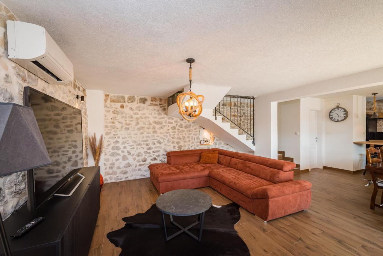 Stone Villa Miandri Sukošan Buitenkant foto